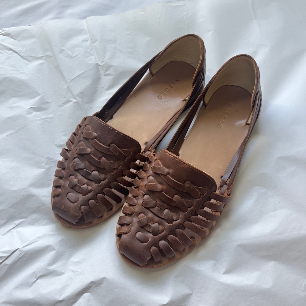 Nisolo Brown Leather Flats with Ruched Detail - US 7.5